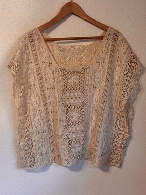 Dylan Crochet Lace Crop Top Large